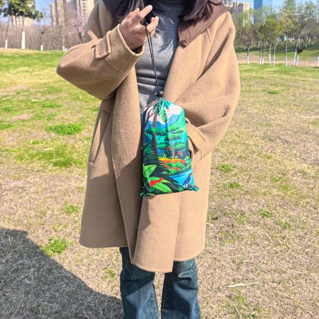 大型ハイキングキャンプビーチカスタムプリントアウトドア防水ピクニックブランケットマット 