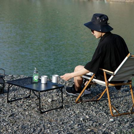 屋外ガーデン家具 超軽量ポータブルメッシュキャンプテーブル アルミIGT折りたたみテーブル 