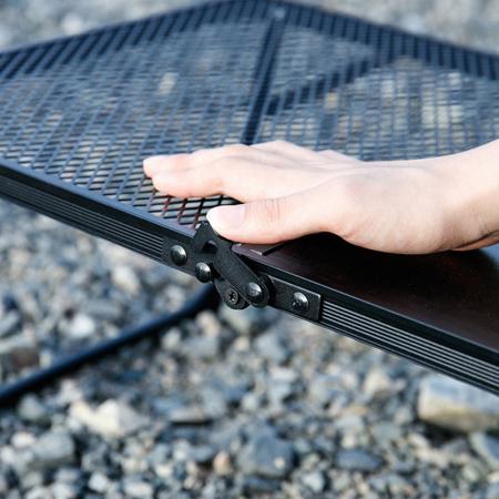 屋外ガーデン家具 超軽量ポータブルメッシュキャンプテーブル アルミIGT折りたたみテーブル 
