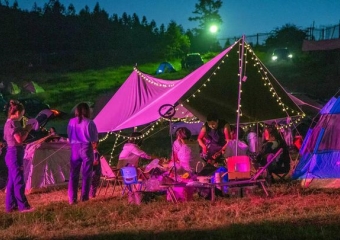 21℃の涼しい空間が平らに広がる重慶西安山音楽シーズンの始まり「シネマスタイル」キャンプ